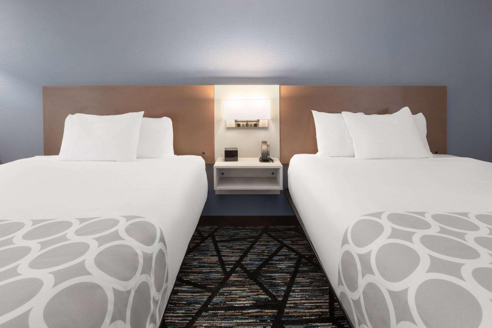 Hotel Baymont By Wyndham Warrenton Exterior foto