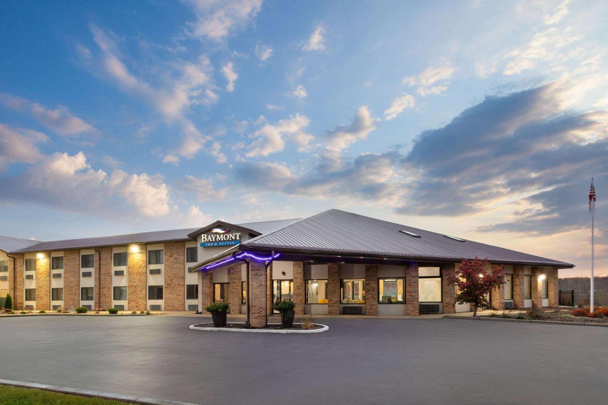 Hotel Baymont By Wyndham Warrenton Exterior foto