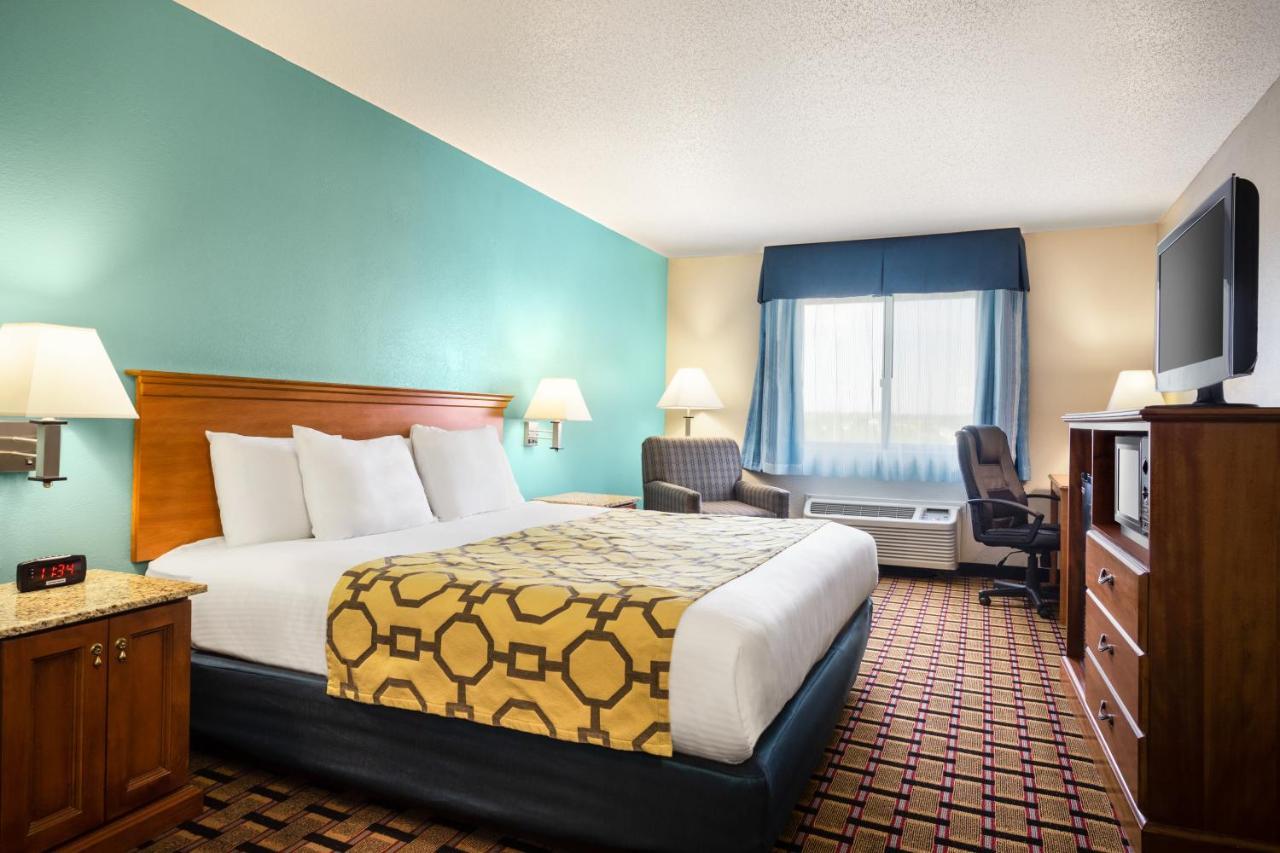 Hotel Baymont By Wyndham Warrenton Habitación foto