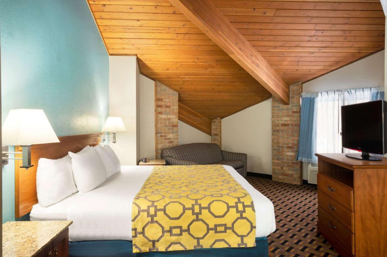 Hotel Baymont By Wyndham Warrenton Exterior foto