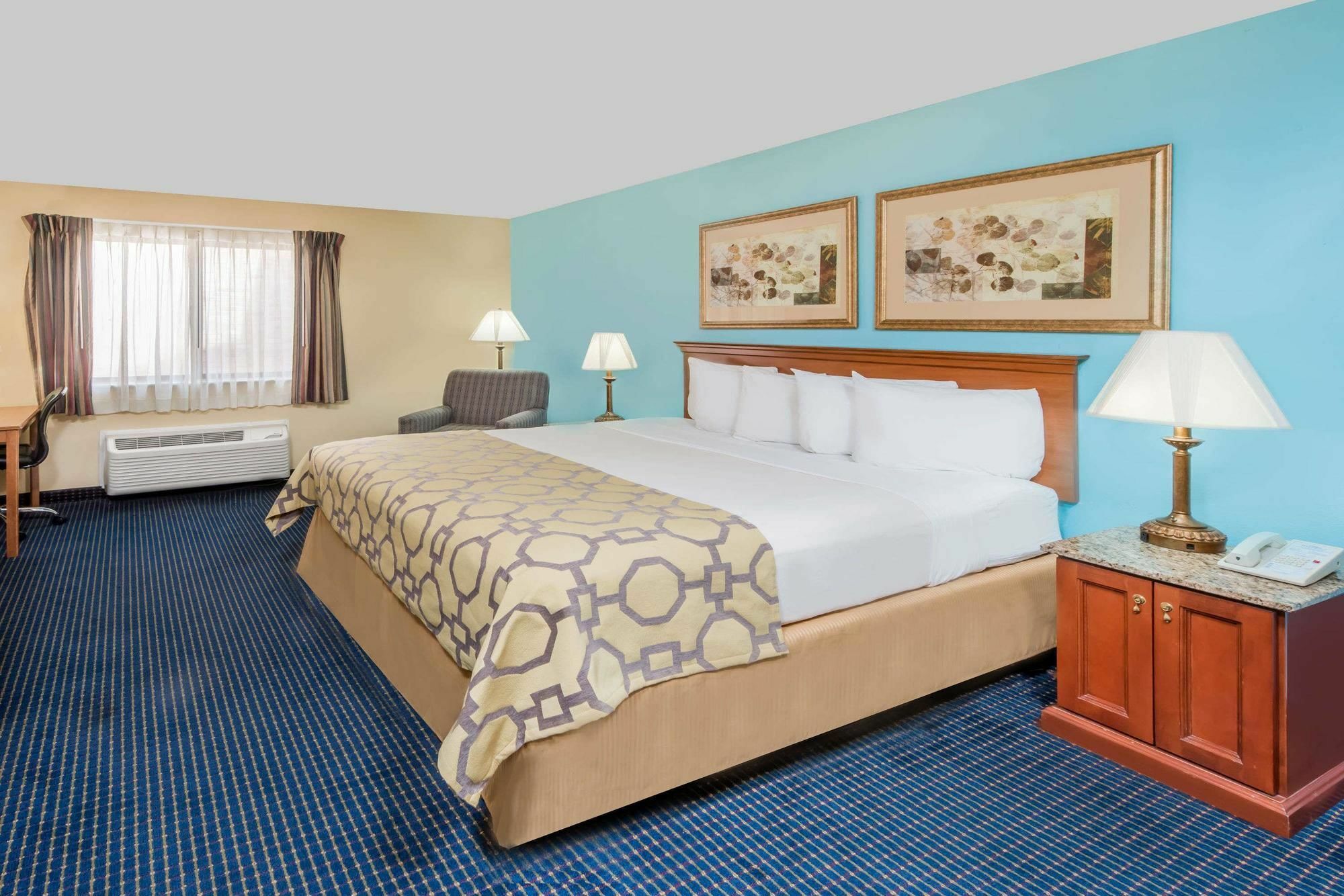 Hotel Baymont By Wyndham Warrenton Exterior foto